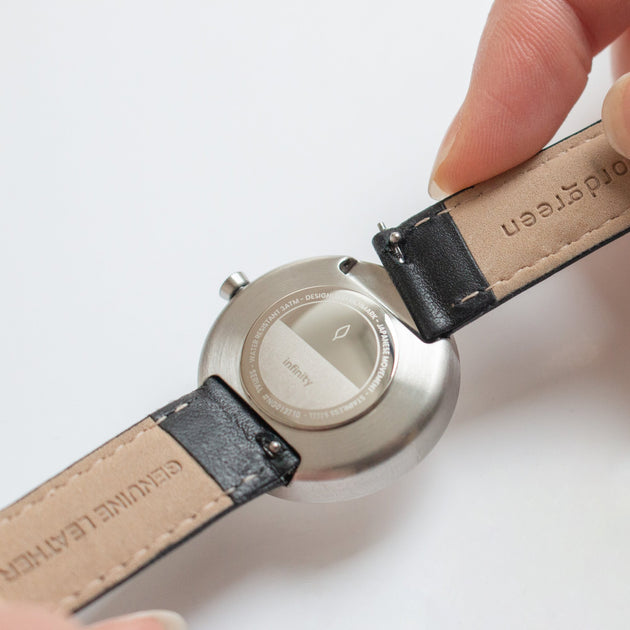 Infinity - L’offre Groupée Cadran Blanc Argent | Marron / Noir / Bracelets Mailles